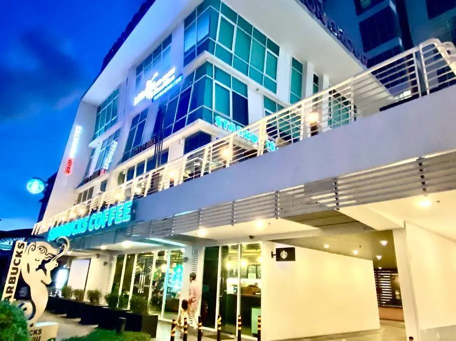 Jelutong Maritime Suite #Pool Table #Kids Area #Full Seaview #Georgetown #6Pax #2Br2Bath #Private Host 0*,