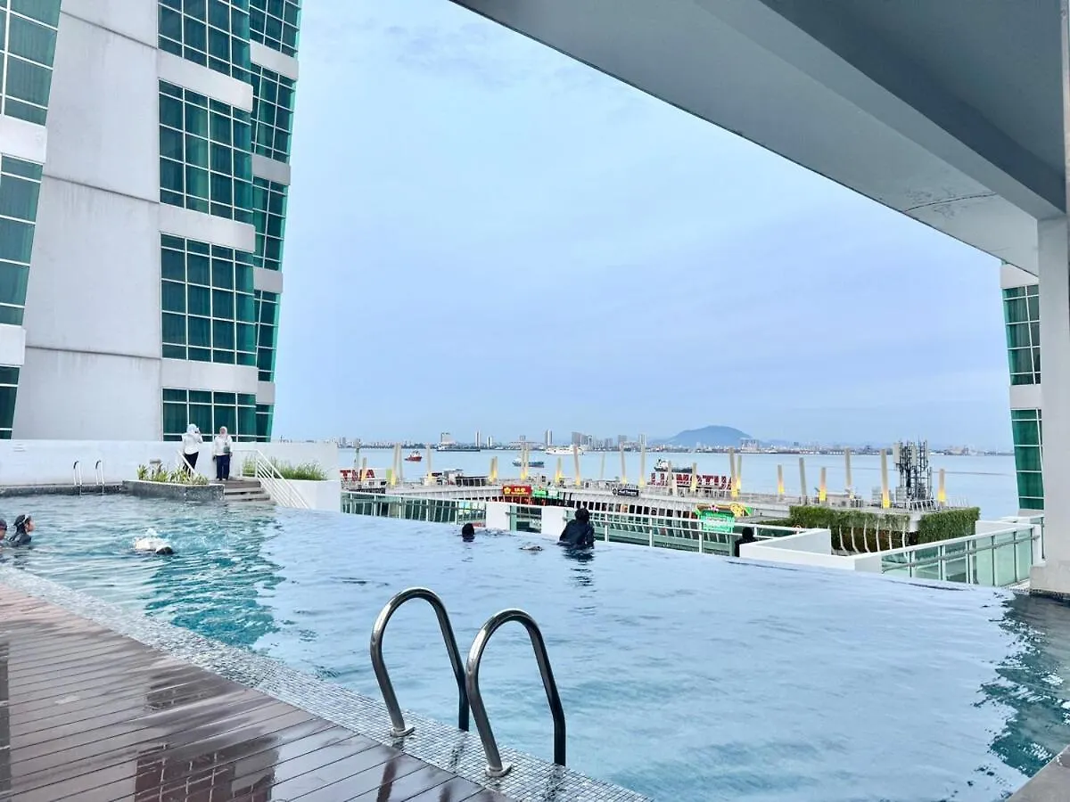 Jelutong Maritime Suite #Pool Table #Kids Area #Full Seaview #Georgetown #6Pax #2Br2Bath #Private Host מלזיה