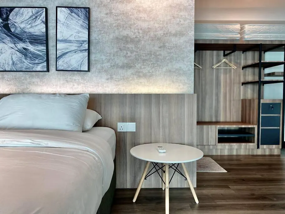 Maritime Suite #Pool Table #Full Seaview #Georgetown #6Pax #2Br 2Bath #1King 2Single 2Floor Mattress #Quality Well Maintained #Private Host Jelutong