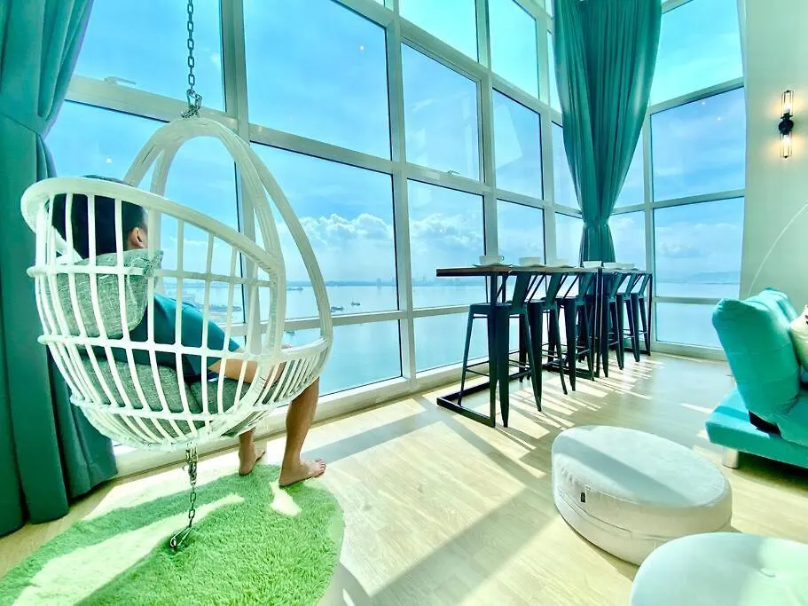 Maritime Suite #Pool Table #Full Seaview #Georgetown #6Pax #2Br 2Bath #1King 2Single 2Floor Mattress #Quality Well Maintained #Private Host Jelutong