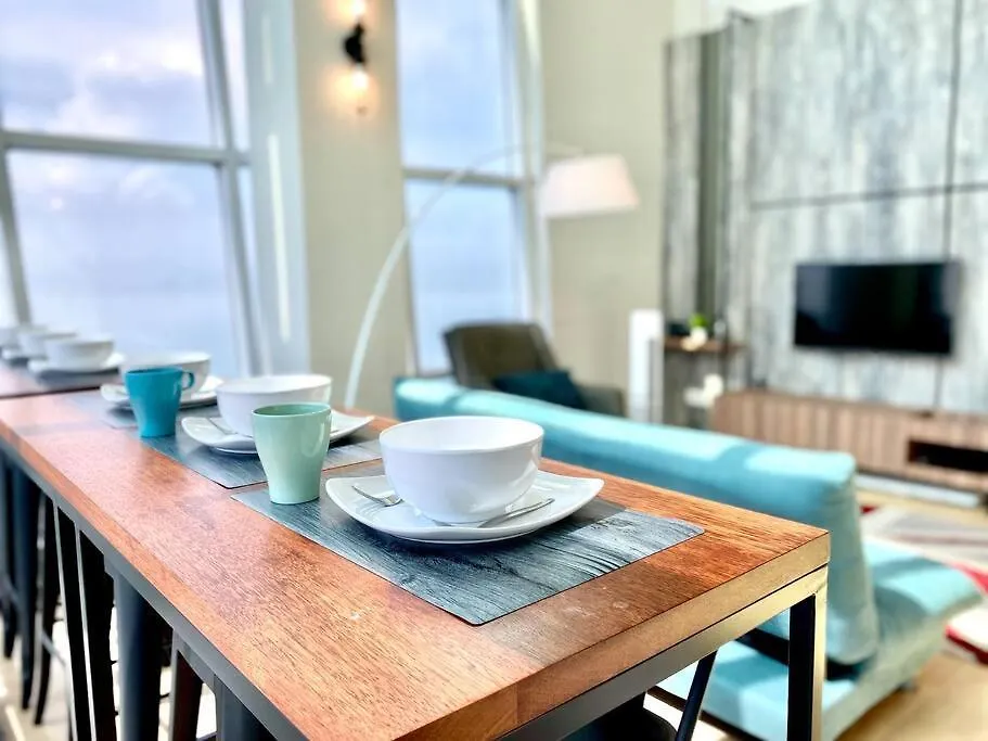 Maritime Suite #Pool Table #Full Seaview #Georgetown #6Pax #2Br 2Bath #1King 2Single 2Floor Mattress #Quality Well Maintained #Private Host Jelutong